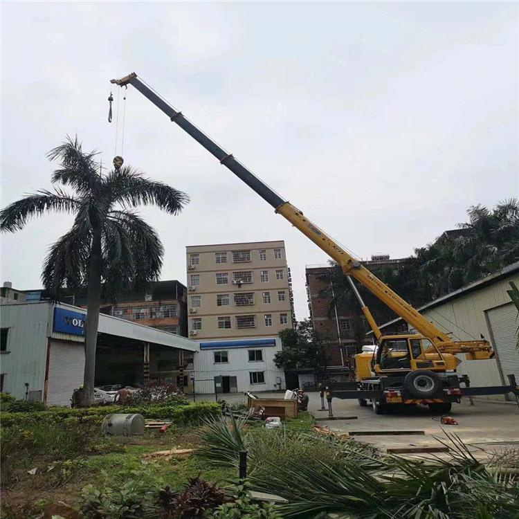 仪陇12吨吊车出租一天的收费标准是什么